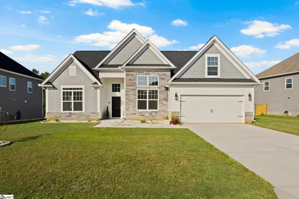 $519,642 | 318 Carriage Hl Drive, Easley, SC 29642