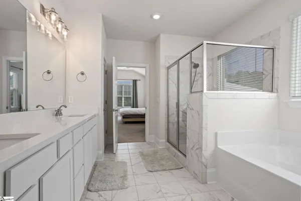 $519,642 | 318 Carriage Hl Drive, Easley, SC 29642