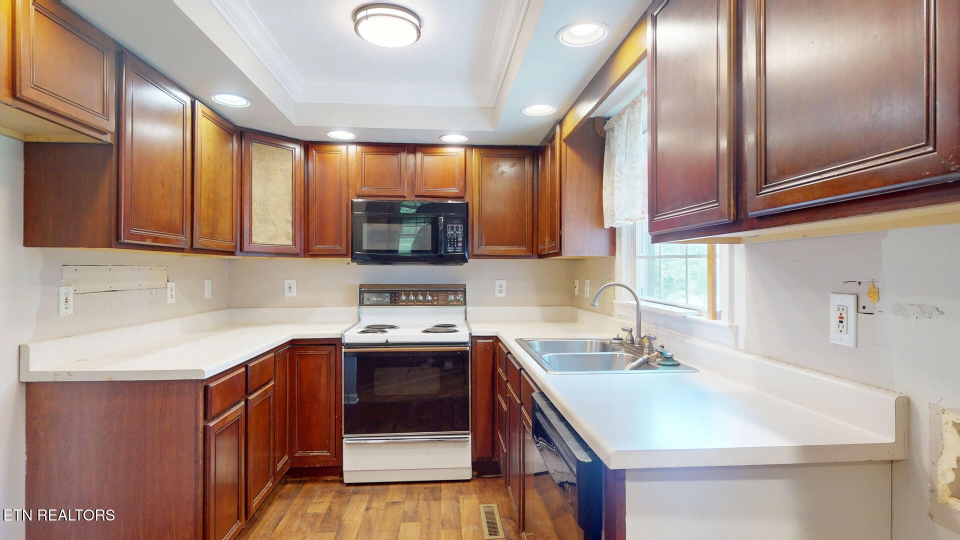 1984 Cecil Johnson Road Knoxville, TN 37921 - Photo 7 of 30 Gallery Image 7