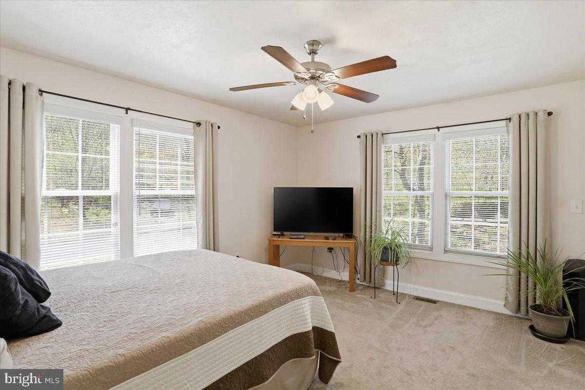 3837 Graces Cabin Road Springfield, WV 26763 - Photo 14 of 33