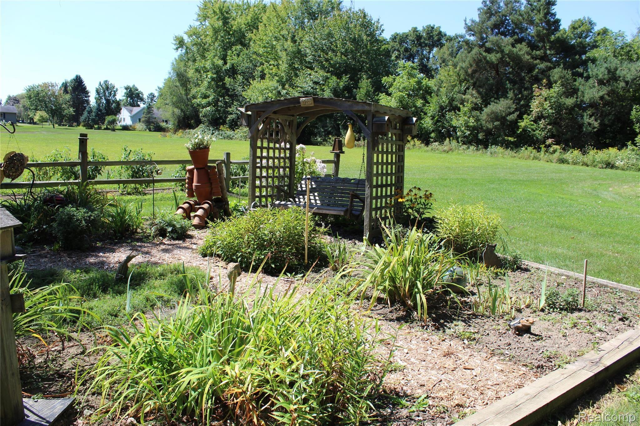 10443 Hill Road Goodrich, MI 48438 - Photo 47 of 85 IMG_8560.JPG