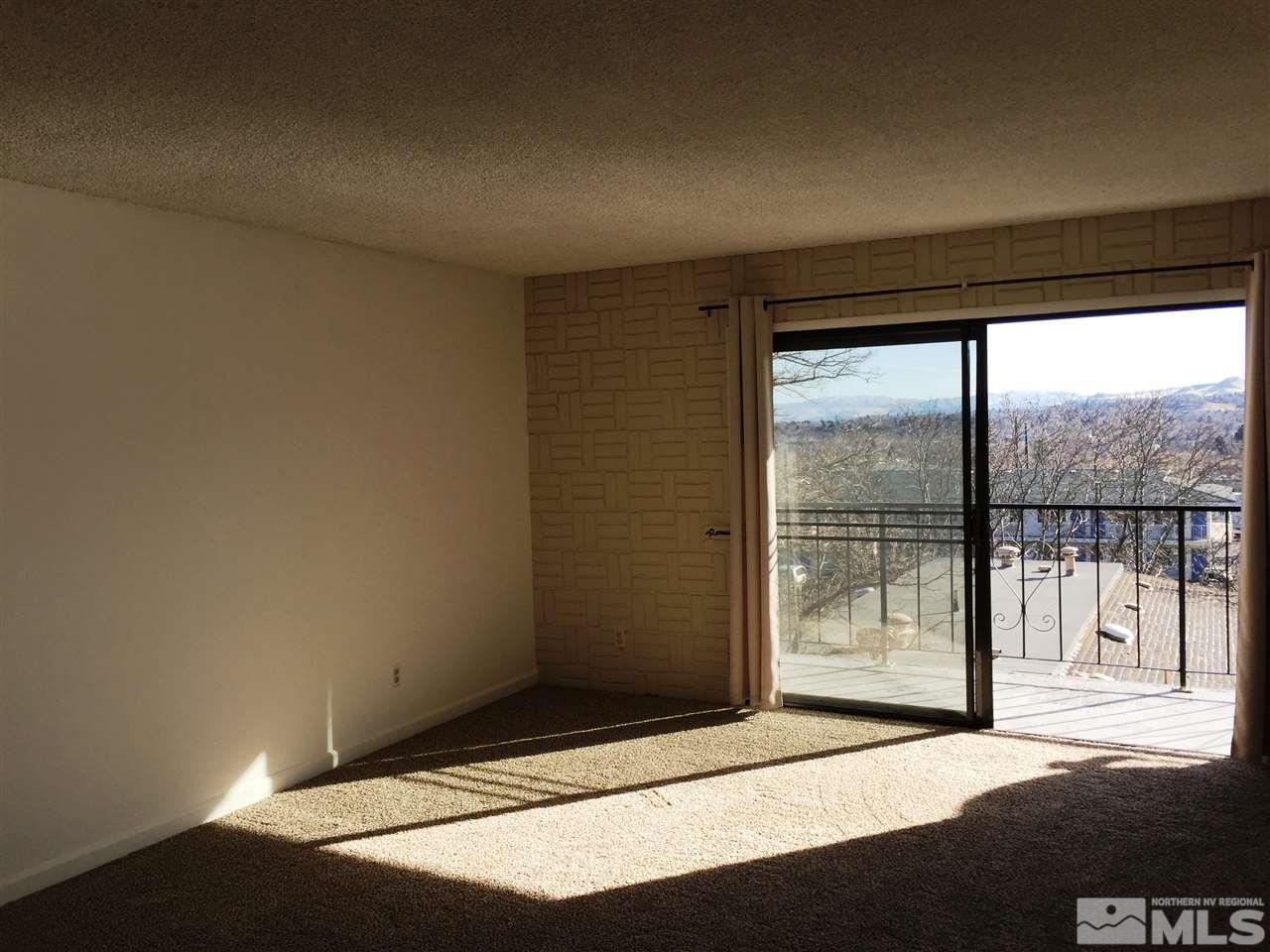 1556 Carlin Street Reno, NV 89503 - Photo 7 of 20 Photo 7
