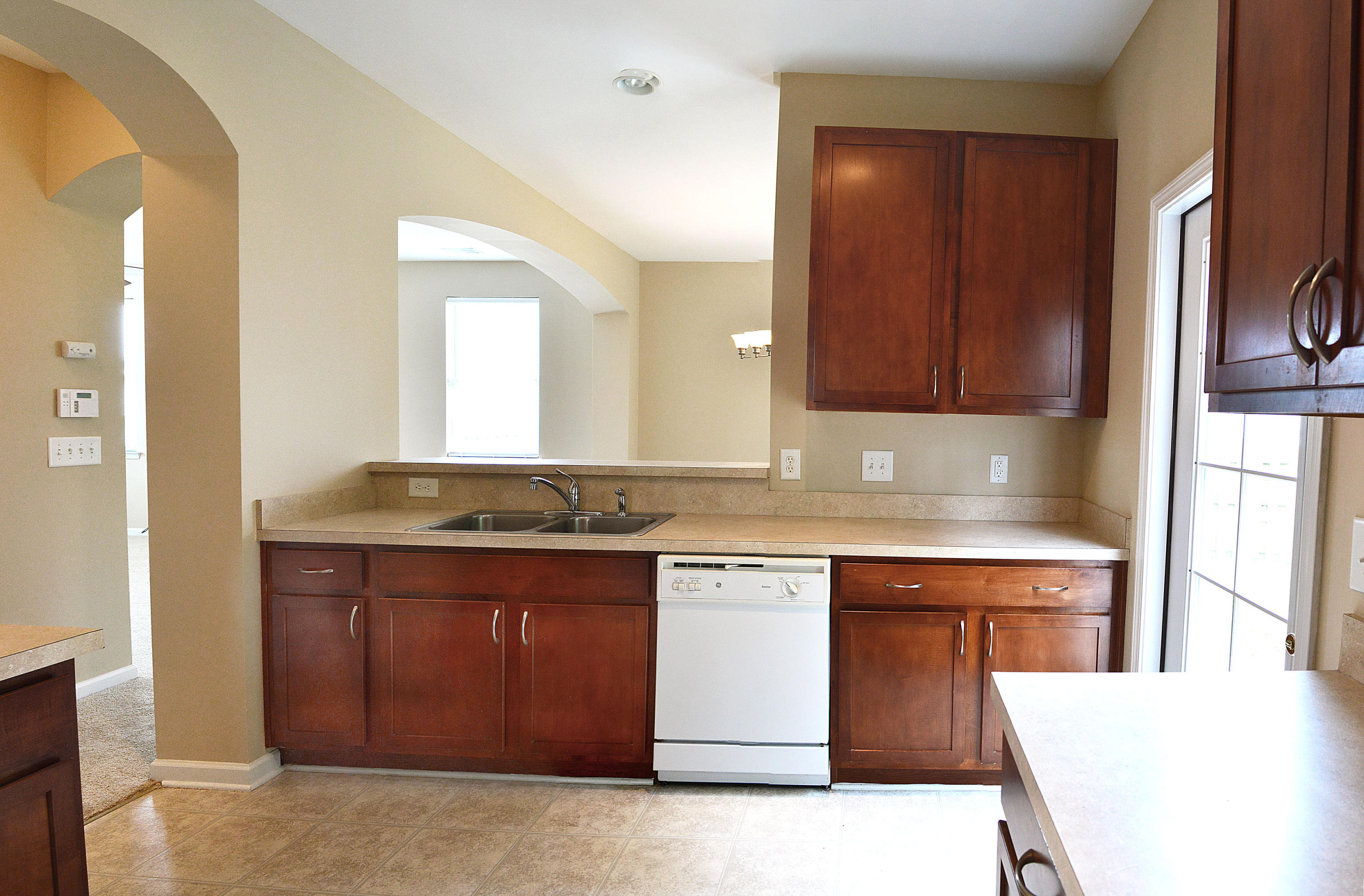 214 Summer View Road Summerville, SC 29486 - Photo 5 of 11 Kitchen_2