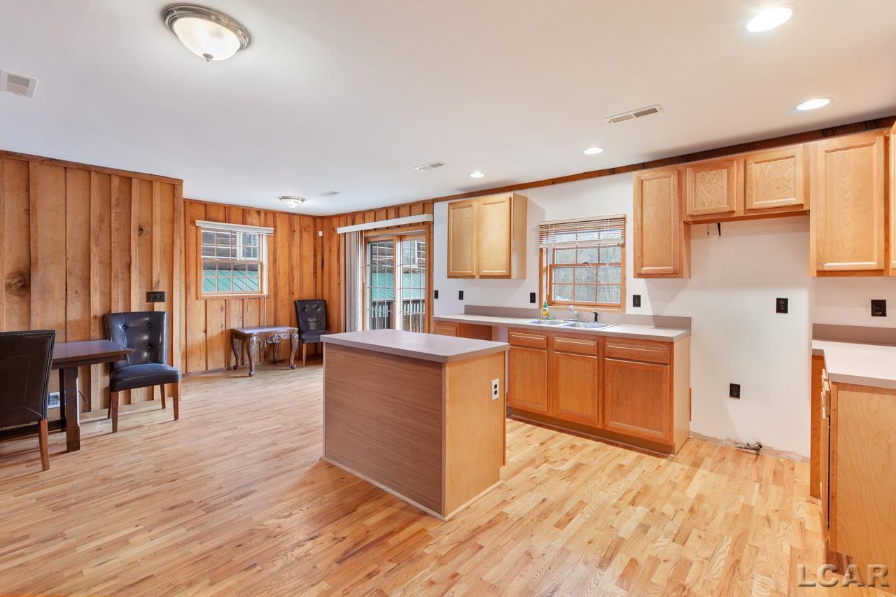 3892 South Waldron Road Hudson, MI 49247 - Photo 55 of 92 50062880-54.JPG