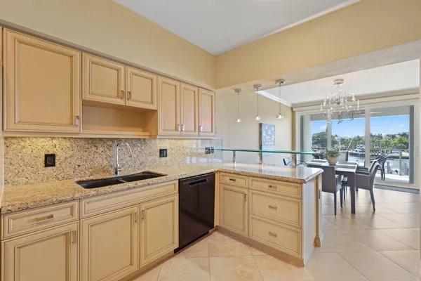 $15,000 | 100 Mac Farlane Drive, Unit 3D, Delray Beach, FL 33483