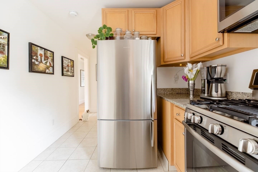 35 Washington Square, Unit 3 Salem, MA 01970 - Photo 8 of 28
