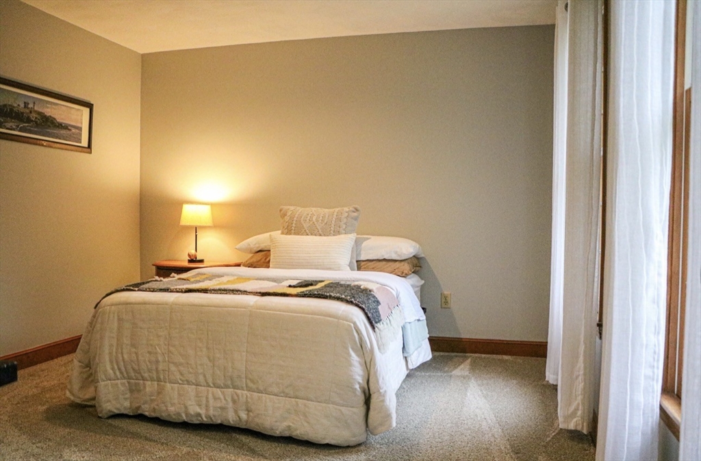 39 Spring Hill Road North Andover, MA 01845 - Photo 22 of 28 Gallery Image 22