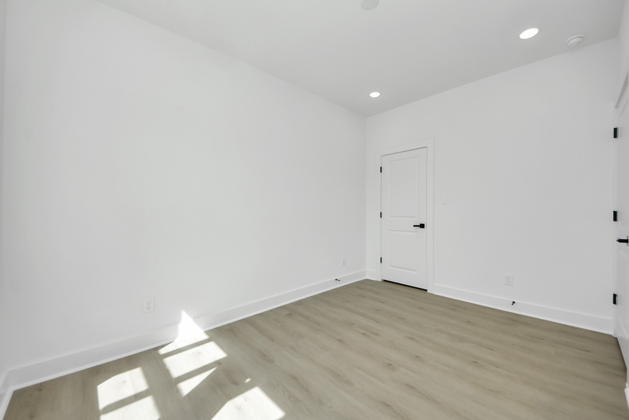 3319 Caplin Street Houston, TX 77026 - Photo 32 of 42 a view of empty room