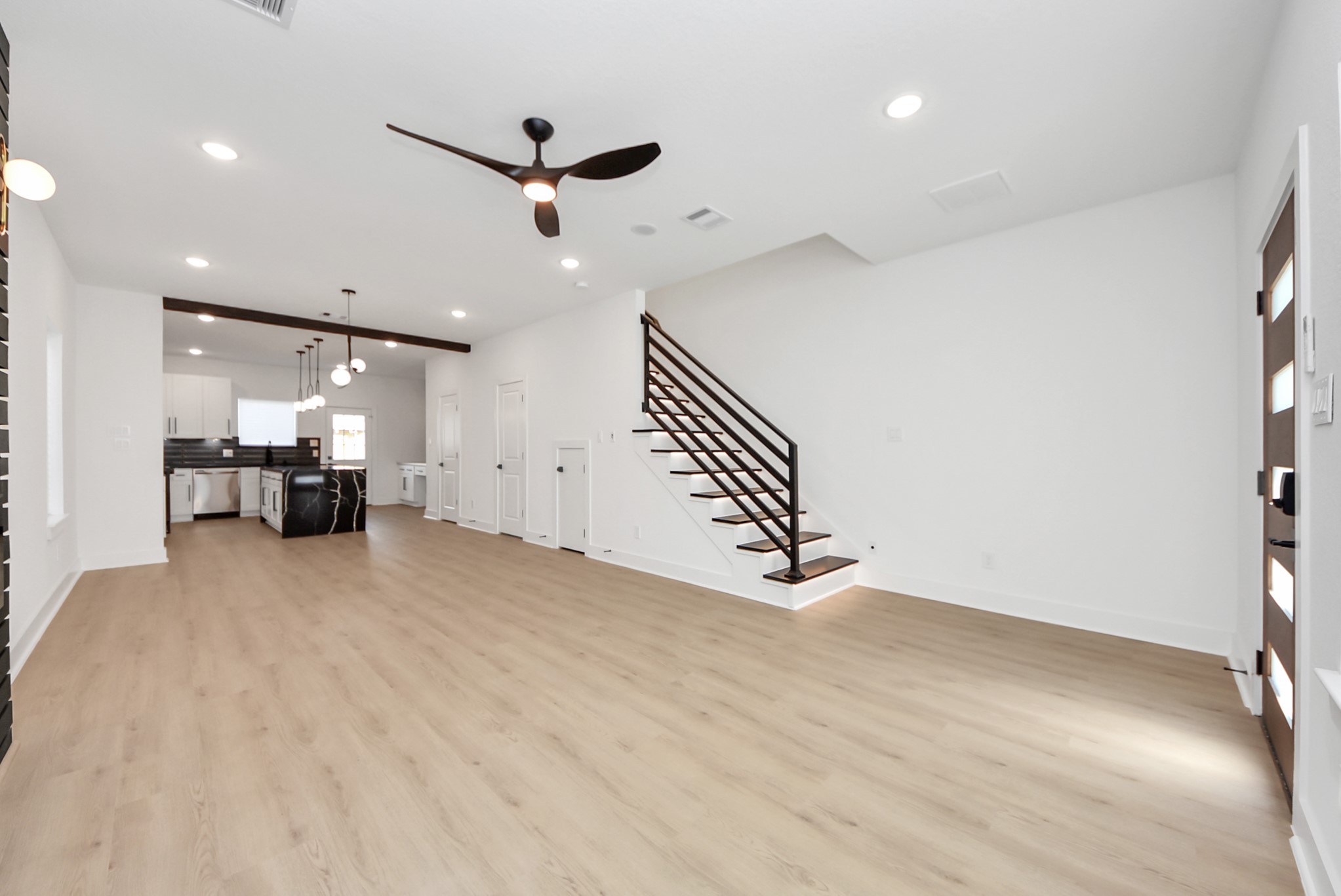 3319 Caplin Street Houston, TX 77026 - Photo 4 of 42 a view of a livingroom with a furniture
