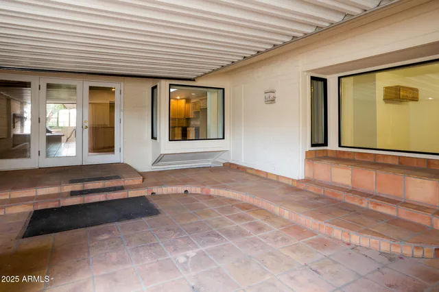 $399,000 | 1550 North Stapley Drive, Unit 6, Mesa, AZ 85203