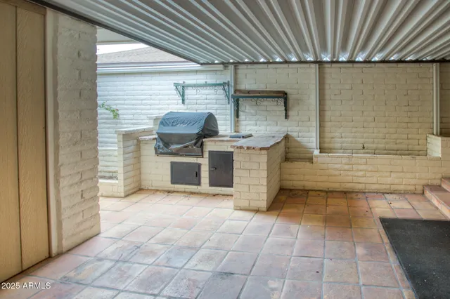 $399,000 | 1550 North Stapley Drive, Unit 6, Mesa, AZ 85203