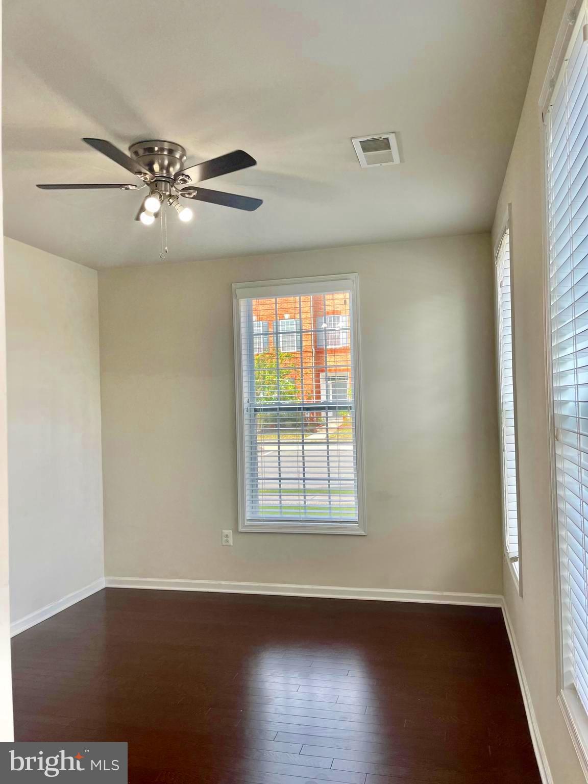 23457 Simms Gap Way Ashburn, VA 20148 - Photo 29 of 34 Lower level Bedroom#4