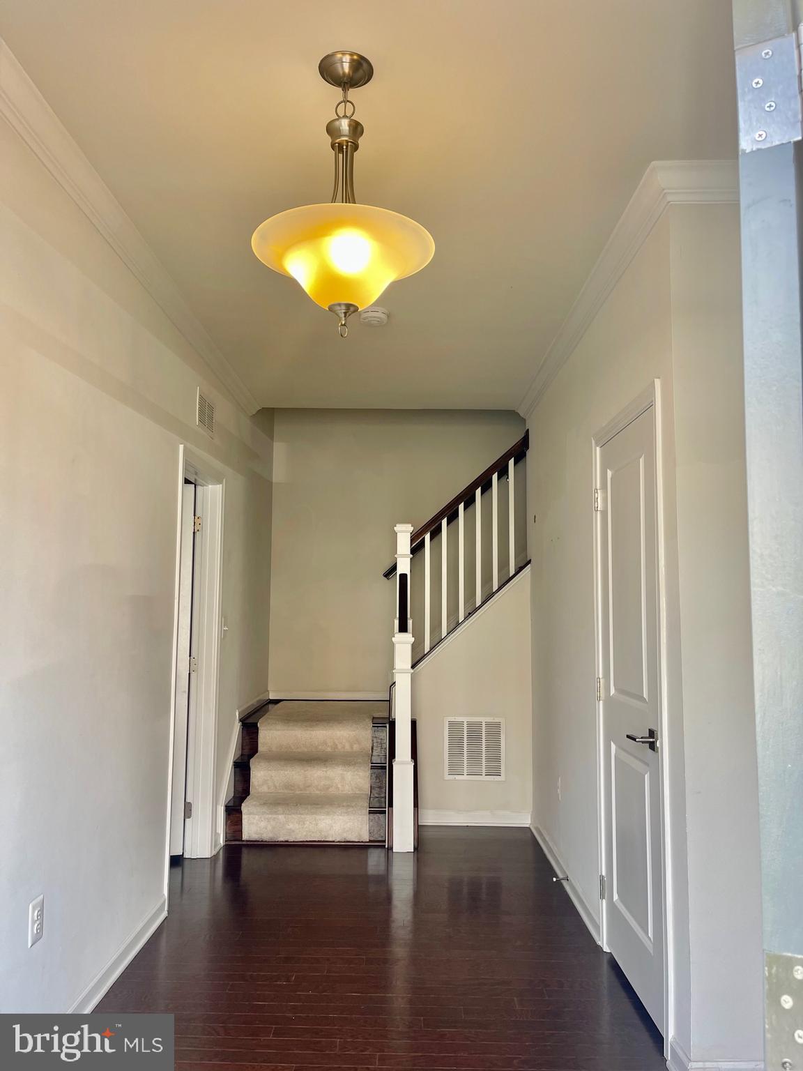 23457 Simms Gap Way Ashburn, VA 20148 - Photo 6 of 34 Foyer View#2