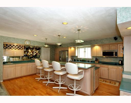 10280 Grubbs Road Wexford, PA 15090 - Photo 7 of 18 Kitchen.