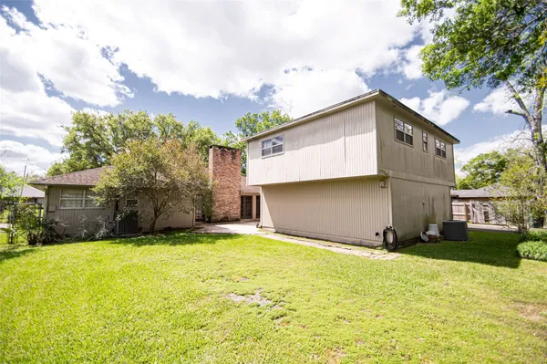 $250,000 | 5950 Pinkstaff Lane, Beaumont, TX 77706