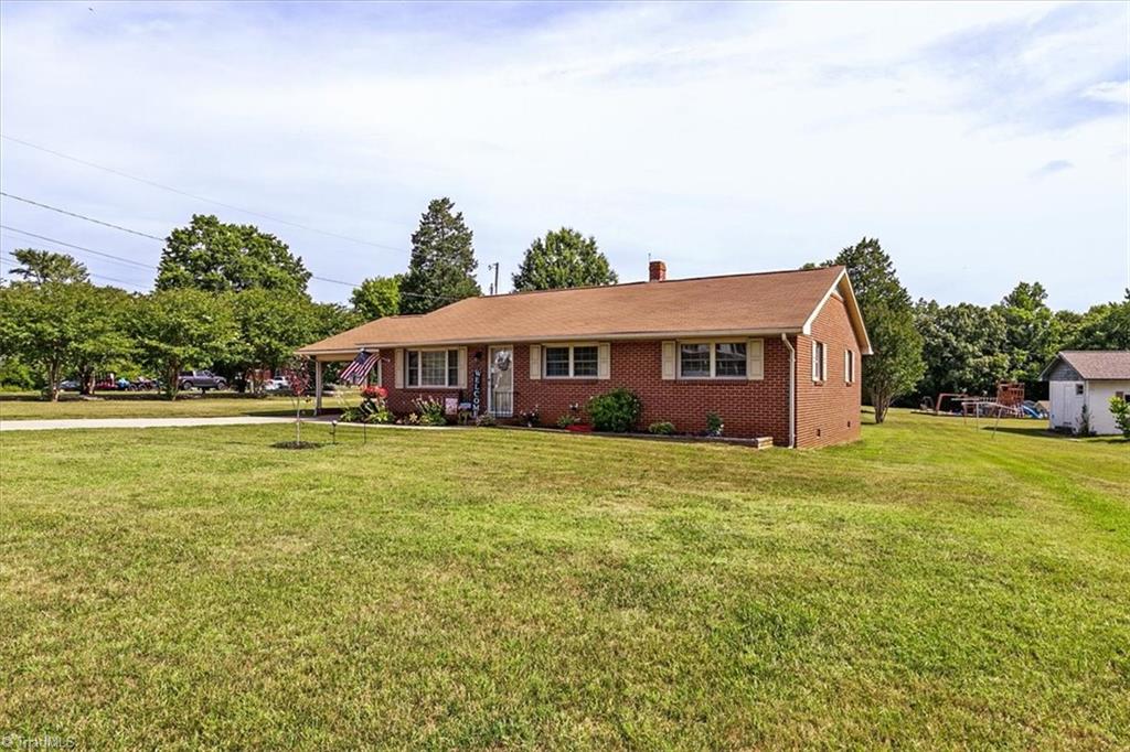 748 Morgan Road Eden, NC 27288 - Photo 3 of 28 Gallery Image 3