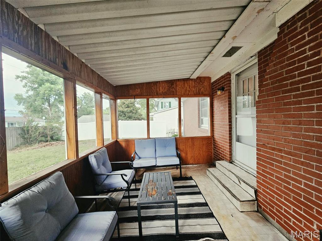 8 Friendship Court Troy, MO 63379 - Photo 18 of 20