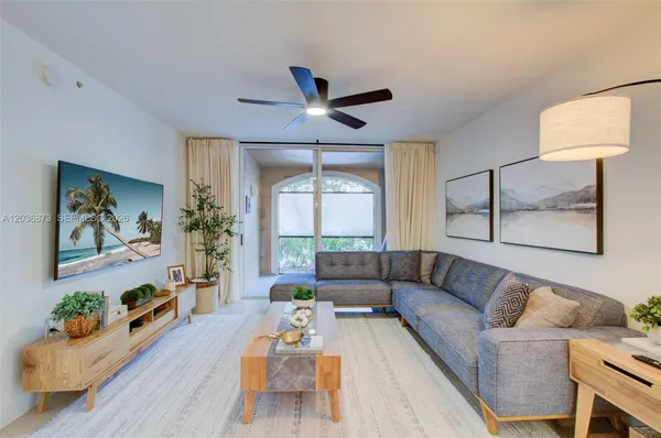 $2,900 | 4824 Highway 7, Unit 9105, Coconut Creek, FL 33073