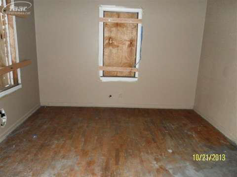 4502 Fleming Road Flint, MI 48504 - Photo 2 of 8 20405084-1.JPG