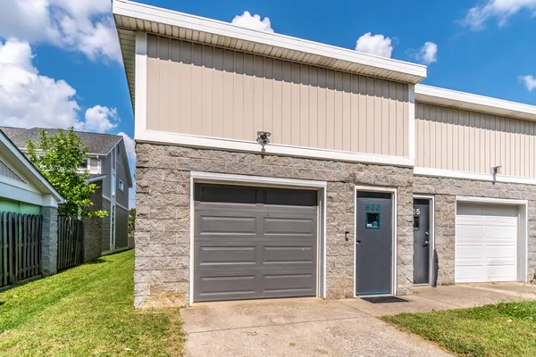$245,000 | 933 McClanahan Lane, Lexington, KY 40509