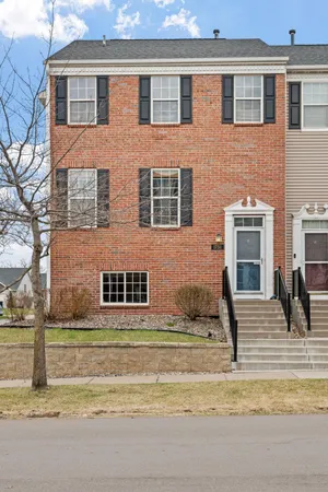 $350,000 | 1751 Grove Drive, Shakopee, MN 55379