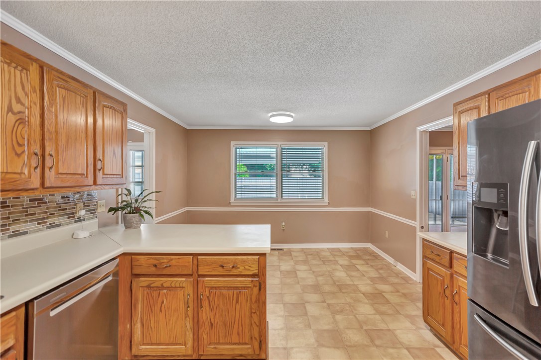 403 Regency Circle Anderson, SC 29625 - Photo 16 of 39 Gallery Image 16