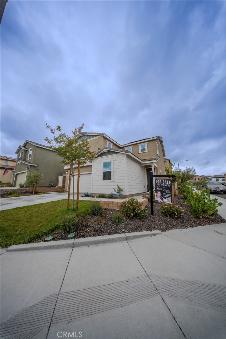 364 Castaic Way Rialto, CA 92377 - Photo 69 of 73