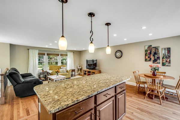 19 Ranlett Lane Billerica, MA 01821 - Photo 10 of 23 Gallery Image 10