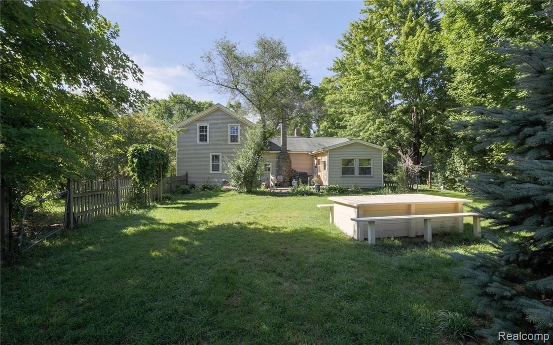 15600 Cassidy Road Chelsea, MI 48118 - Photo 32 of 36 32.jpg