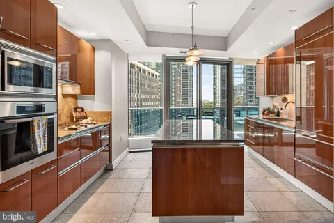 $1,750,000 | 1881 North Nash Street, Unit 511, Arlington, VA 22209