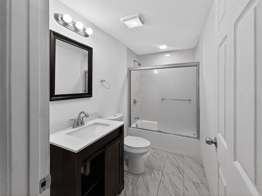 247 Pilgrim Avenue, Unit 2 Worcester, MA 01604 - Photo 8 of 15