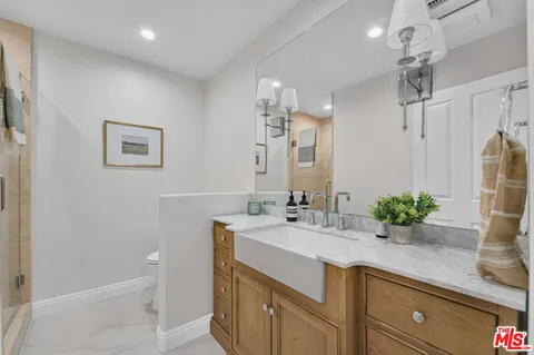 $2,050,000 | 4724 Park Jacaranda, Calabasas, CA 91302