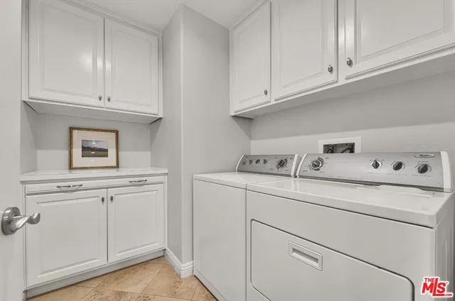 $2,100,000 | 4724 Park Jacaranda, Calabasas, CA 91302