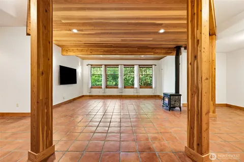 $3,250,000 | 43013 Southeast 163rd Street, North Bend, WA 98045