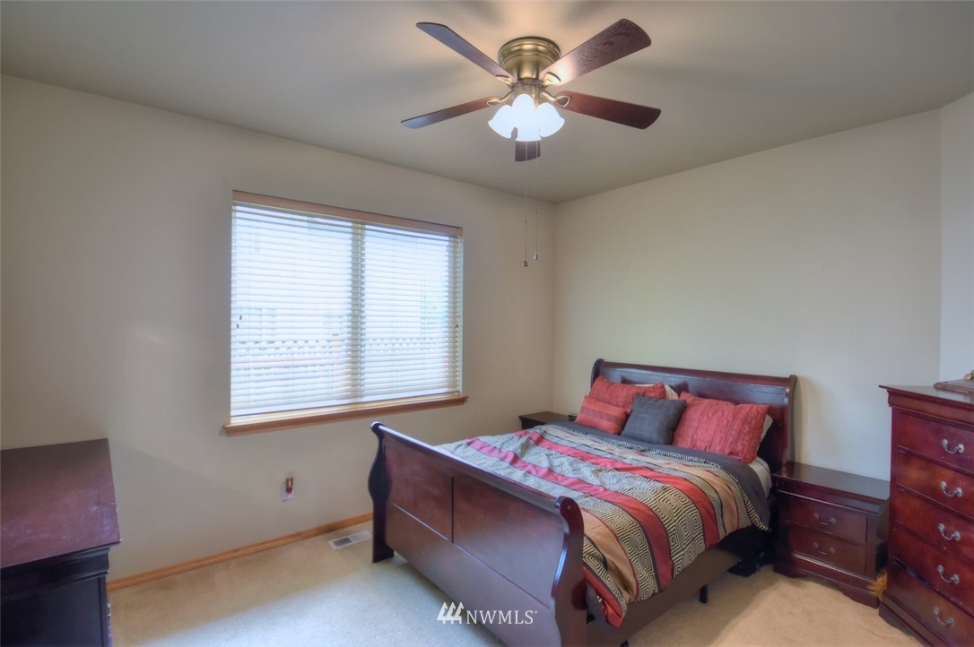 7080 Radius Loop Southeast Lacey, WA 98513 - Photo 17 of 24 Gallery Image 17