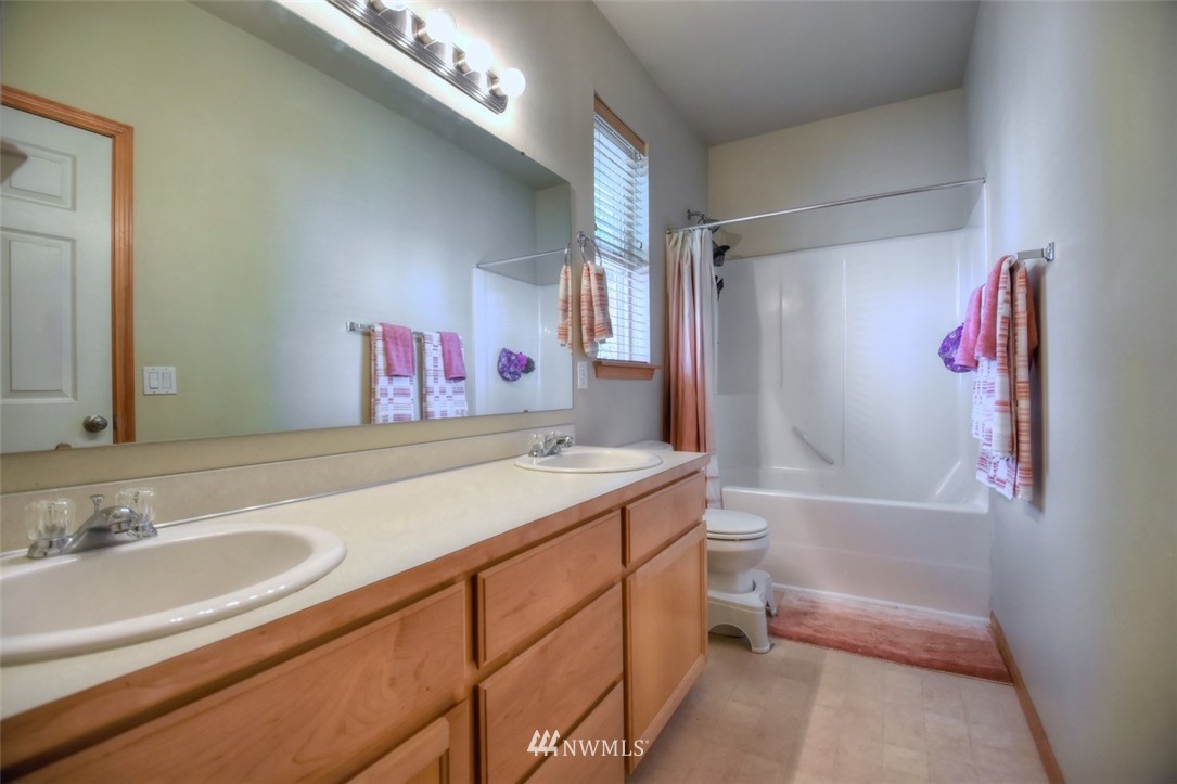 7080 Radius Loop Southeast Lacey, WA 98513 - Photo 18 of 24 Gallery Image 18