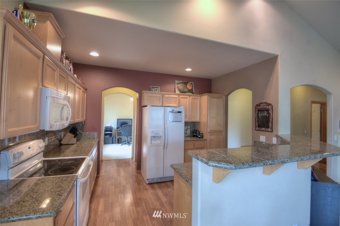 7080 Radius Loop Southeast Lacey, WA 98513 - Photo 8 of 24 Gallery Image 8