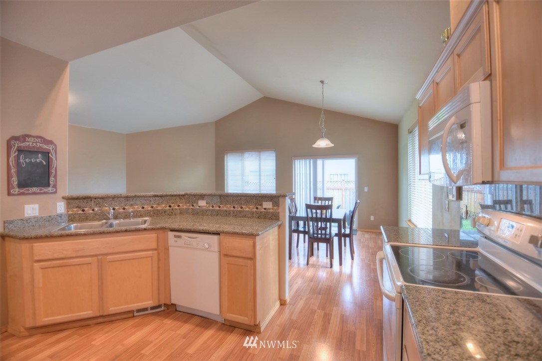 7080 Radius Loop Southeast Lacey, WA 98513 - Photo 9 of 24 Gallery Image 9