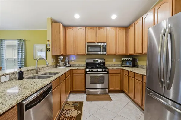 $330,000 | 31950 Stillmeadow Drive, Wesley Chapel, FL 33543