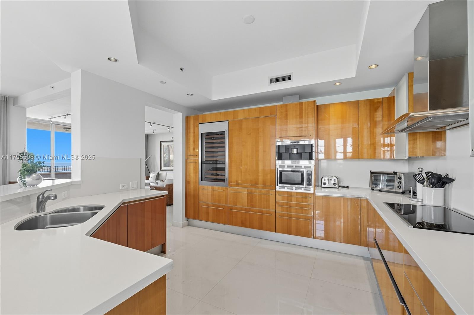 7141 Fisher Island Drive, Unit 7141 Miami Beach, FL 33109 - Photo 14 of 73