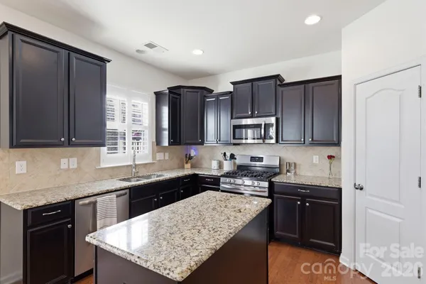 $470,000 | 2870 Shale Drive, Davidson, NC 28036