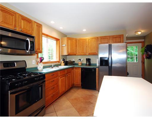 22 Romans Road New Gloucester, ME 04260 - Photo 2 of 27 Kitchen.