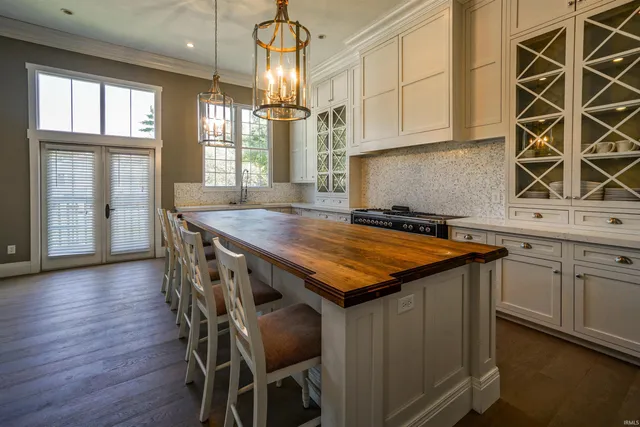 $1,152,000 | 431 East 10th Street, Bloomington, IN 47408