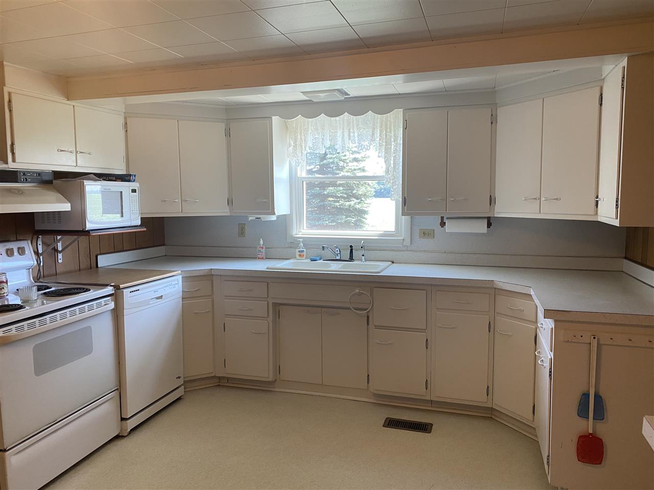 7700 Cram Road Owosso, MI 48867 - Photo 18 of 54