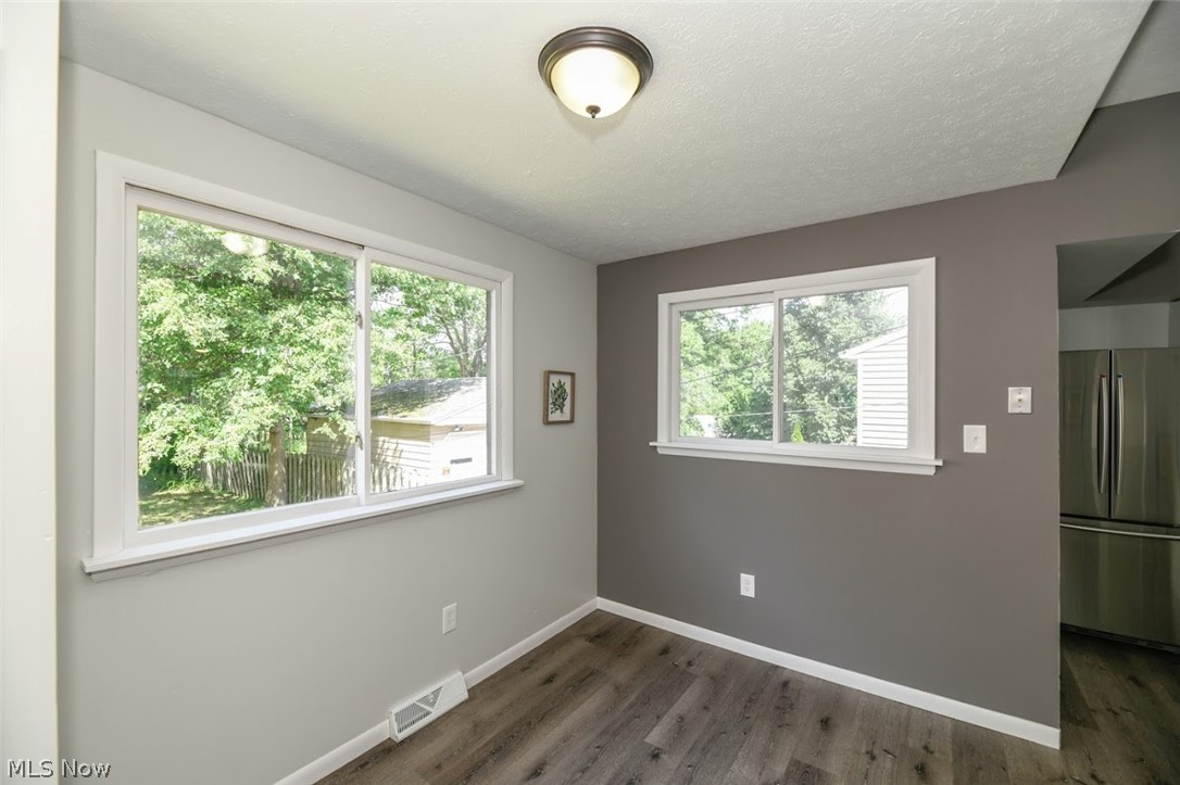 932 Cambridge Road Cleveland Heights, OH 44121 - Photo 14 of 35