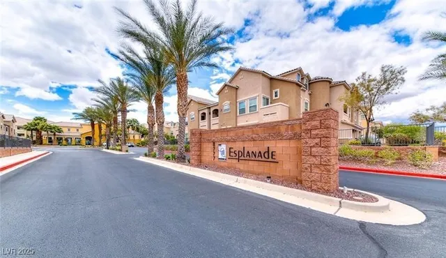 $2,400 | 8777 West Maule Avenue, Unit 2167, Las Vegas, NV 89148