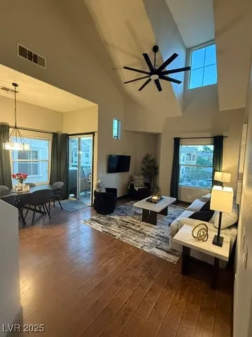 $2,400 | 8777 West Maule Avenue, Unit 2167, Las Vegas, NV 89148