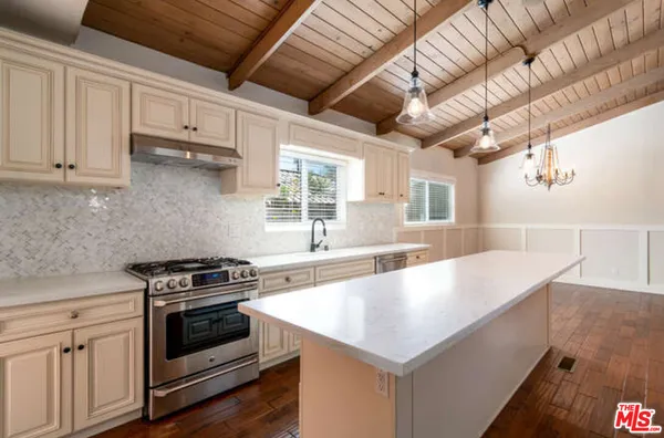 $6,100 | 1604 Oak Avenue, Manhattan Beach, CA 90266