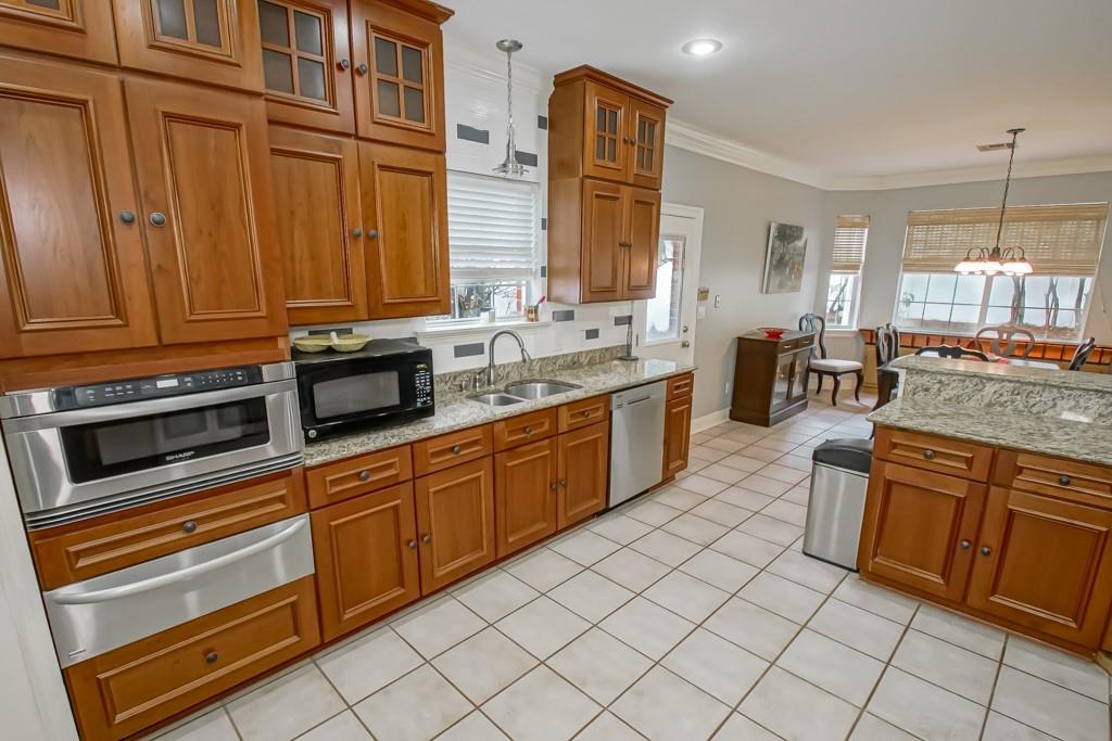 8700 Rosecrest Lane River Ridge, LA 70123 - Photo 17 of 35