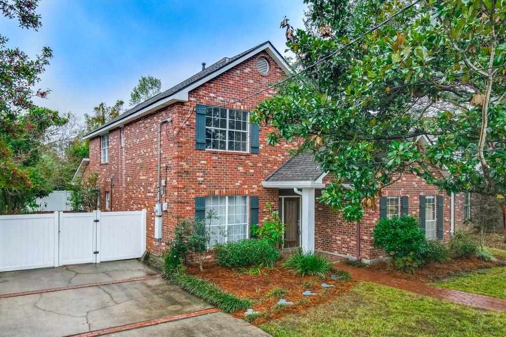 8700 Rosecrest Lane River Ridge, LA 70123 - Photo 6 of 35